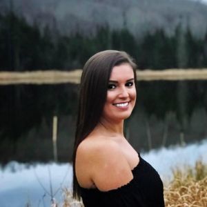 Meet your Posher, Hayley